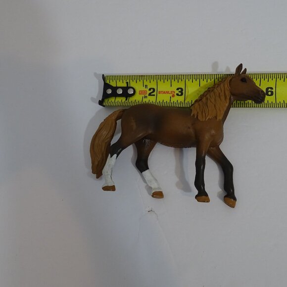 Schleich Brown Peruvian Paso Mare Horse Figure Collectible Toy 2022 4 inch tall - Picture 5 of 8